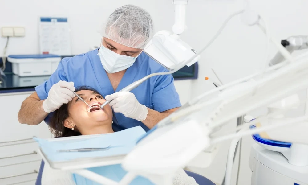 How Dentists Help Patients Choose A Cosmetic Dental Goal That Fits Their Natural Smile
